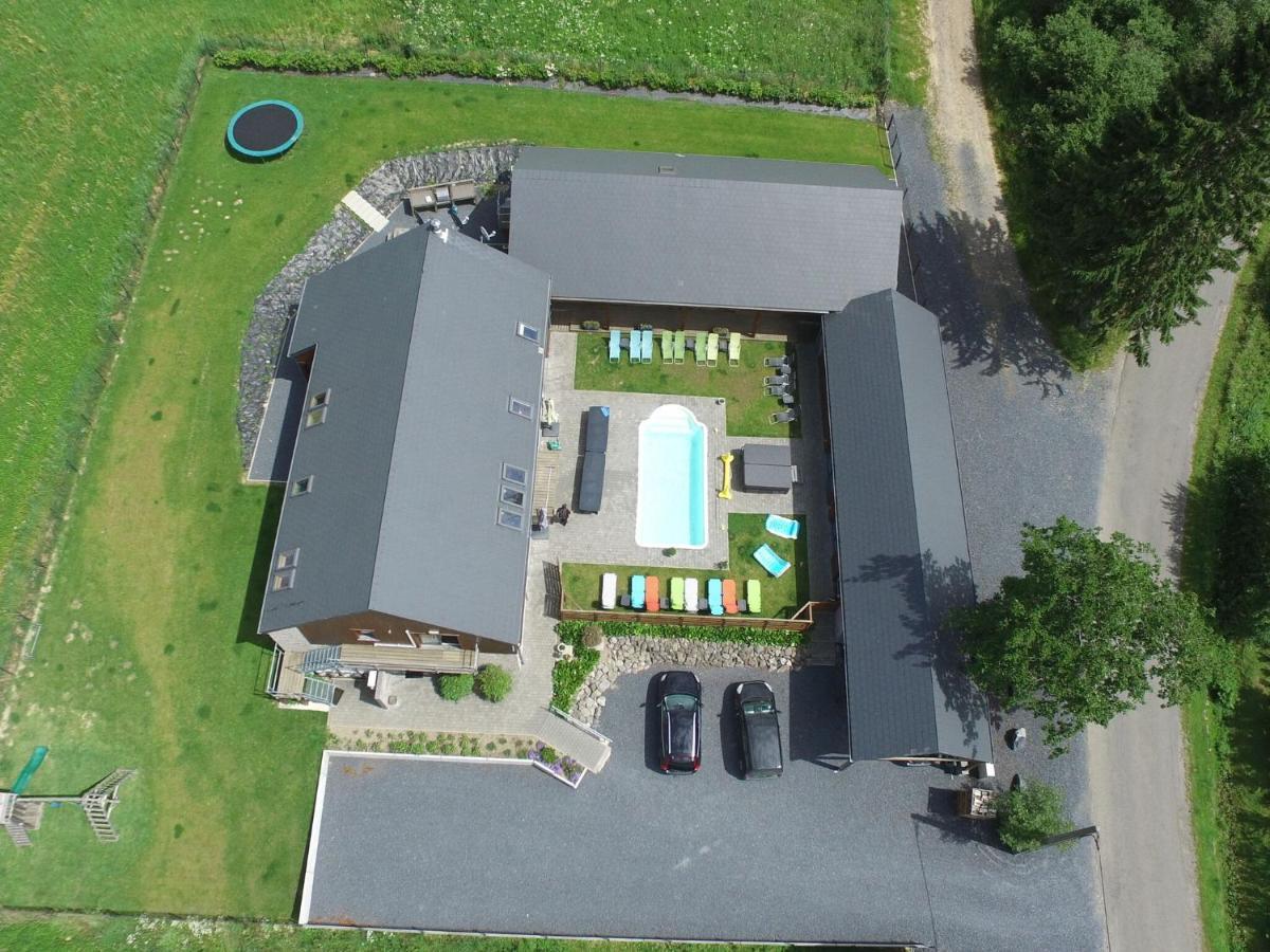 Beautiful Villa With Heated Outdoor Pool Manhay Exterior photo