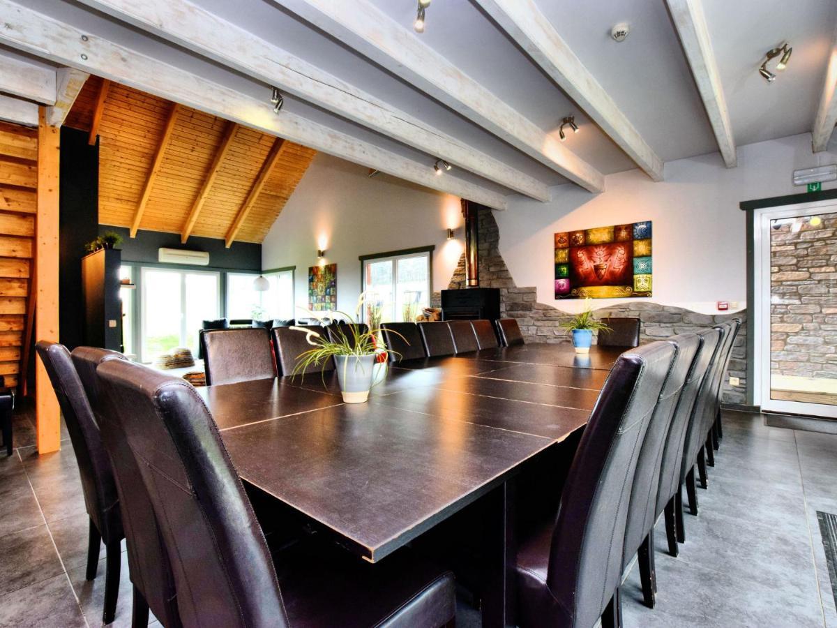 Beautiful Villa With Heated Outdoor Pool Manhay Exterior photo